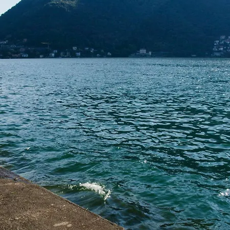 Hintown House On The Lake Shore نيسّو